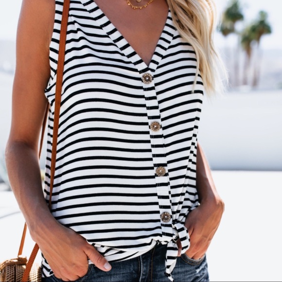 SUMMER SALE🖤 Striped Tie Top - Picture 6 of 8